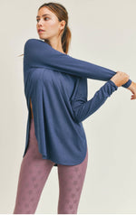 Load image into Gallery viewer, Long Sleeve Flow Top with Slits
